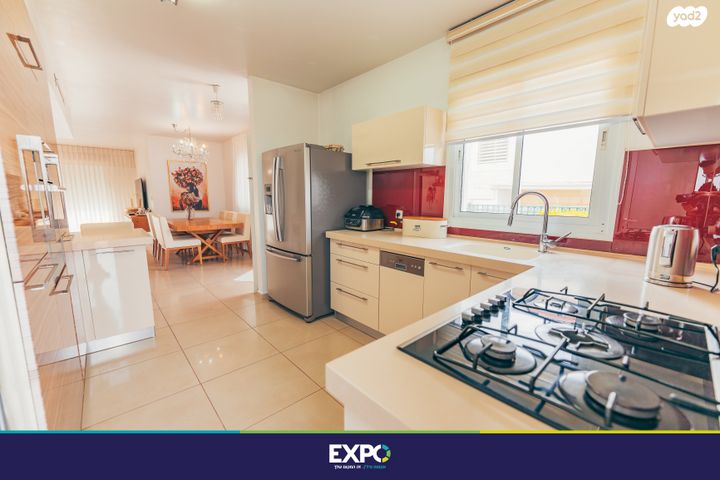 דו משפחתי, הערבה 44, רובע ג', אריאל