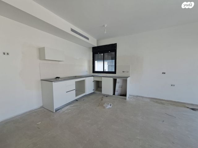 דירה, הרב חבה אליהו, שכונת חשמונאים, מרכז העיר א, רמת גן