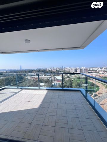 דירה, הרצליה