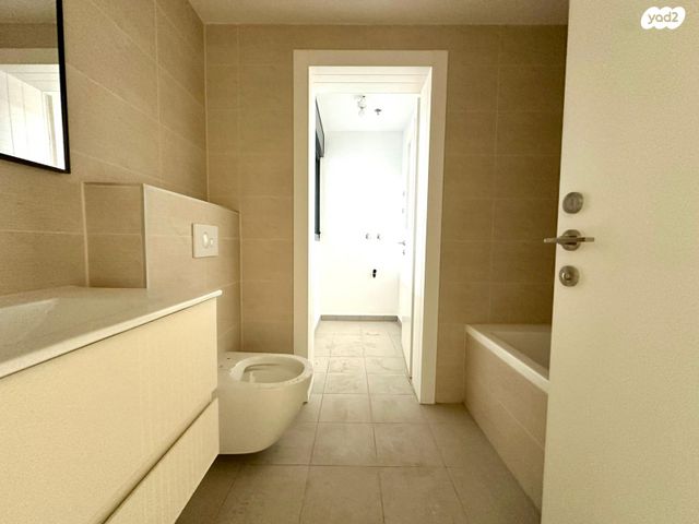 דירה, בר כוכבא, הרצליה