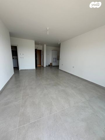 דירה, כרמי הנדיב, אחוזת רוטנר, קרית מלאכי