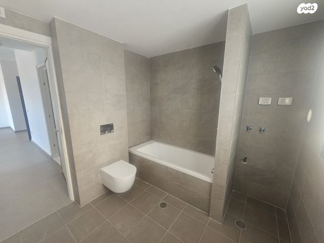 דירה, דניאל, ניצנה, בת ים