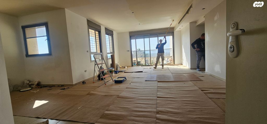 דירה, יבנה, קרית יערים, רמת השרון