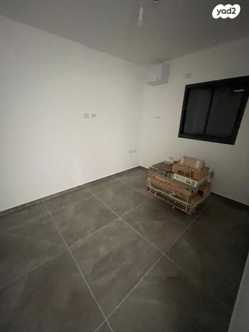 דירה, כרמי הנדיב, אחוזת רוטנר, קרית מלאכי