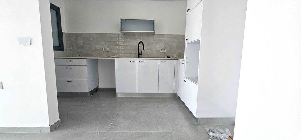 דירה, קרית מלאכי