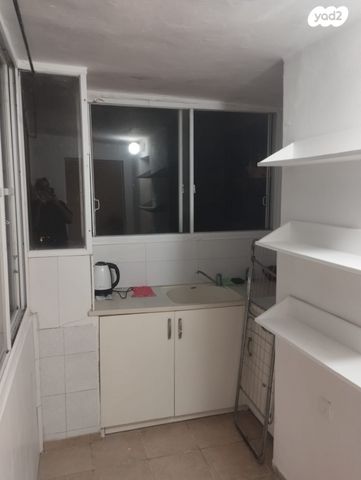 דירה, ארלוזורוב 64, הדר מרכז, חיפה