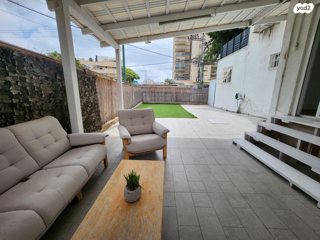 דירת גן, ביאליק, טירת כרמל