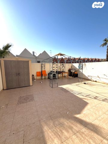 דו משפחתי, נווה דוד, דימונה