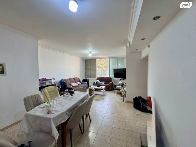 דירה, דרך מגדיאל, מגדיאל, הוד השרון