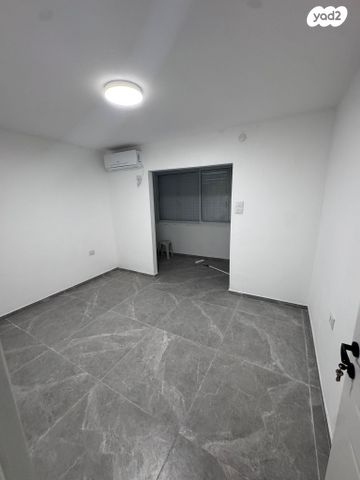 דירה, שדרות דגניה 51, קרית חיים מערבית, חיפה