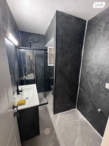 דירה, שדרות דגניה 51, קרית חיים מערבית, חיפה