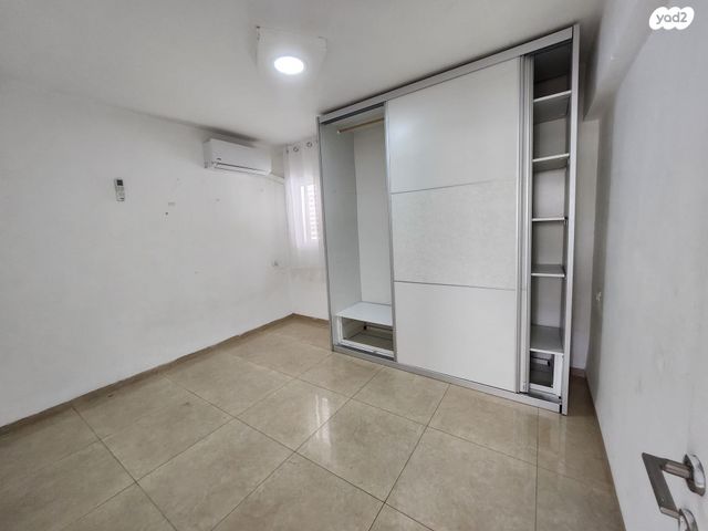 דירת גן, ביאליק, טירת כרמל