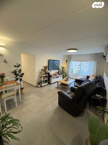 דירה, יהודה אלקלעי 5, נווה אלון, עכו