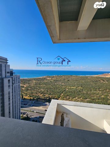 דירה, עוזי חיטמן 11, עיר ימים, נתניה