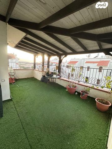 גג/ פנטהאוז, חיל הצנחנים, נווה חוף, ראשון לציון