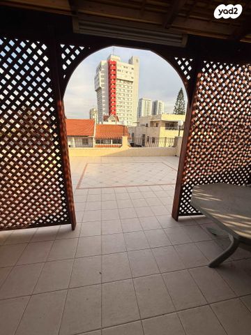 בית פרטי/ קוטג', ארלוזורוב, מרכז, קרית עבודה, חולון