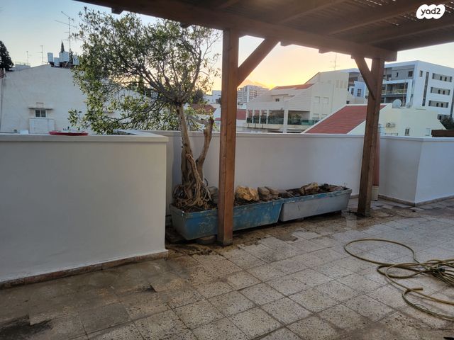 גג/ פנטהאוז, כפר סבא