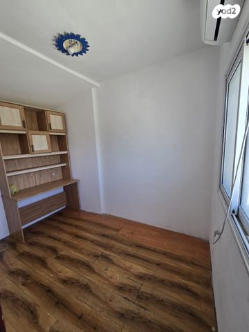 יחידת דיור, הברוש, החורש, קרית גת