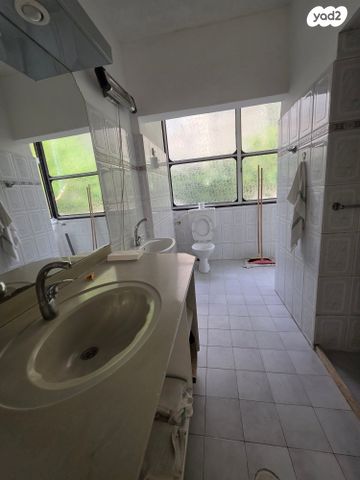 דירה, דרך אבא הלל 38, שכונת גפן, רמת גן