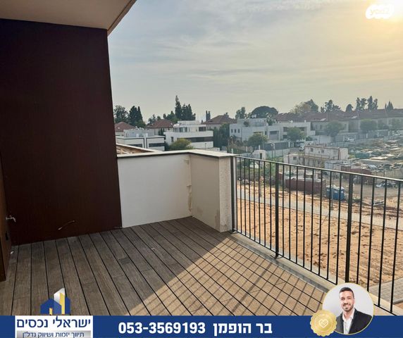 דירה, הדסים, המייסדים, הוד השרון