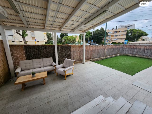 דירת גן, ביאליק, טירת כרמל