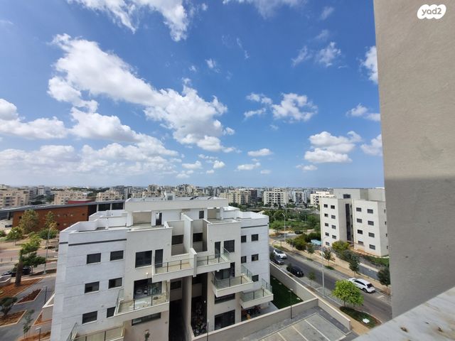 דירה, ספיר, אבני חן, חריש