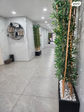 דירה, שדרות ההגשמה 25, בצוותא, חריש