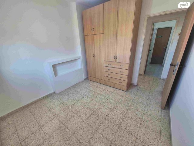 דירה, חיים, צור שלום, קרית ביאליק