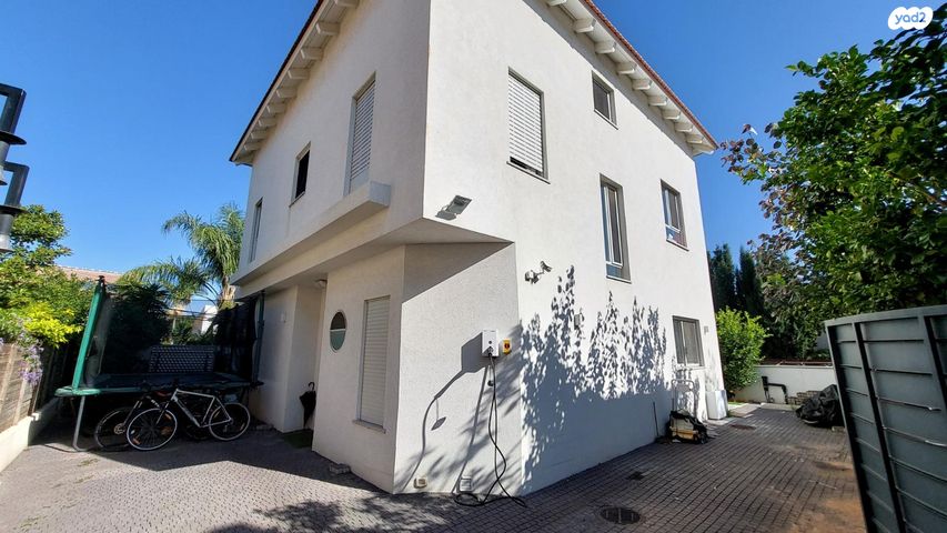 בית פרטי/ קוטג', רעננה