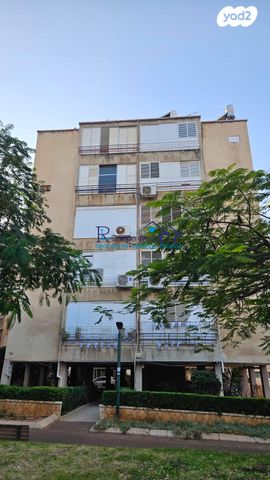 שדרות חיים וייצמן 73