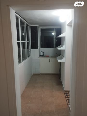 דירה, ארלוזורוב 64, הדר מרכז, חיפה