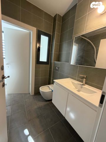 דירה, כרמי הנדיב, אחוזת רוטנר, קרית מלאכי