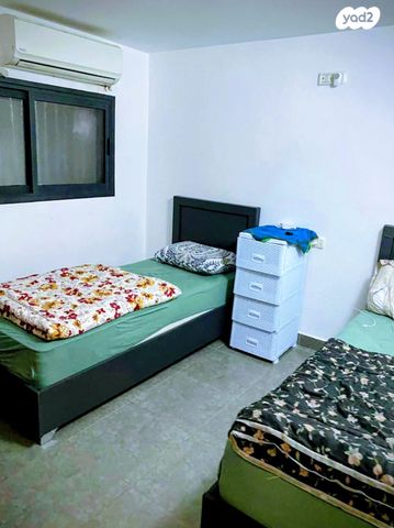 דירה, שבטי ישראל, גבעת אולגה, חדרה