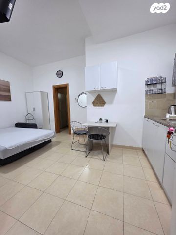 יחידת דיור, נשר, גבעת מכוש, כרמיאל