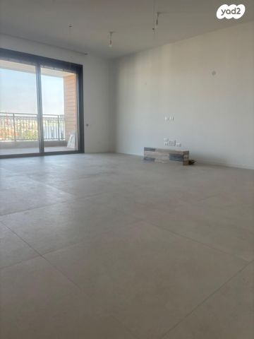 דירה, בנימין וולפוביץ' 6, רעננה