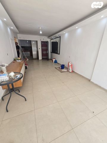 דירה, הנביאים, דרום מערב ותיק, בת ים