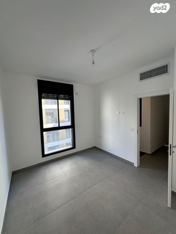 דירה, הצנחנים, נווה שרת, תל אביב יפו