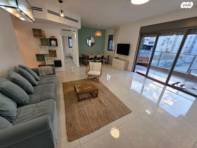 מקס נורדאו 10