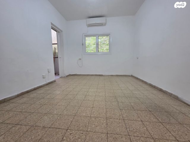 דירה, דרך אבא הלל 38, שכונת גפן, רמת גן