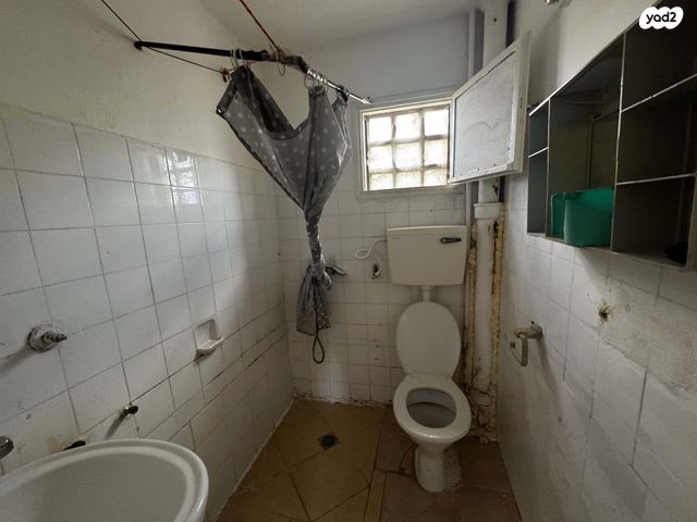 דירה, שדרות הרברט ליהמן 25, קרית ים ב', קרית ים