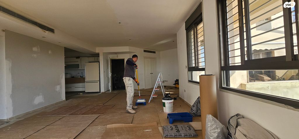 דירה, יבנה, קרית יערים, רמת השרון