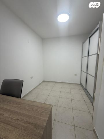 גג/ פנטהאוז, המרכז השקט / מרכז העיר, פתח תקווה