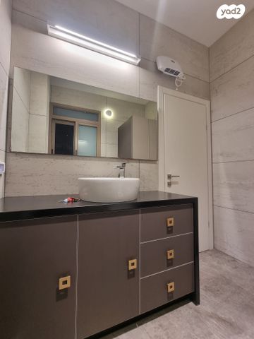 גג/ פנטהאוז, חניתה, נווה שאנן, חיפה