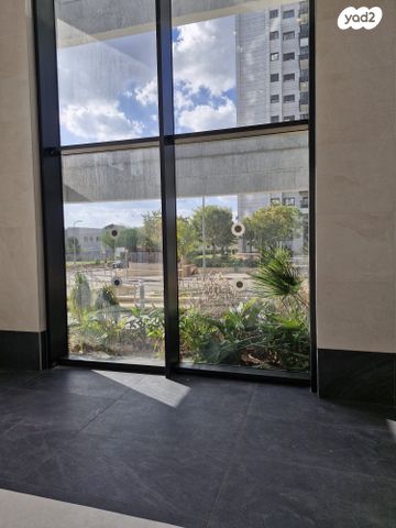 דירה, הוד השרון