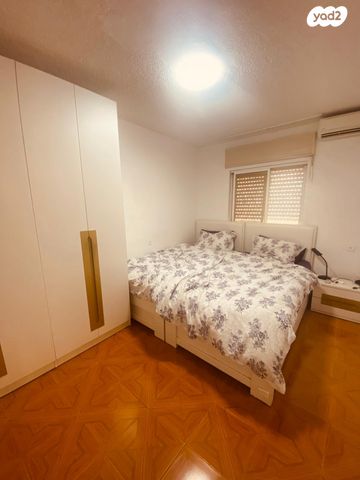 דירה, הרב שמעון יצחק אפריאט 3, קרית מנחם בגין, רמלה