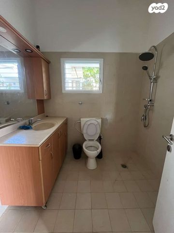 בית פרטי/ קוטג', צור משה