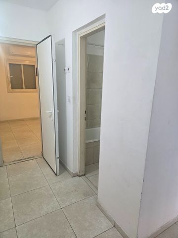 דירת גן, מגידו, נווה אילן, אשקלון