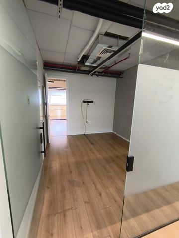 משרדים, יפו, מקור ברוך, ירושלים