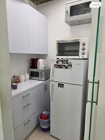 משרדים, מודיעין מכבים רעות