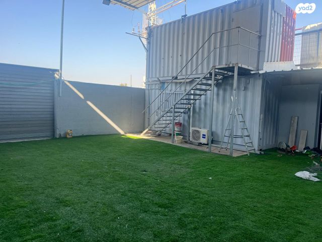 מגרשים, המלאכה 1, אזור תעשיה ב, חולון